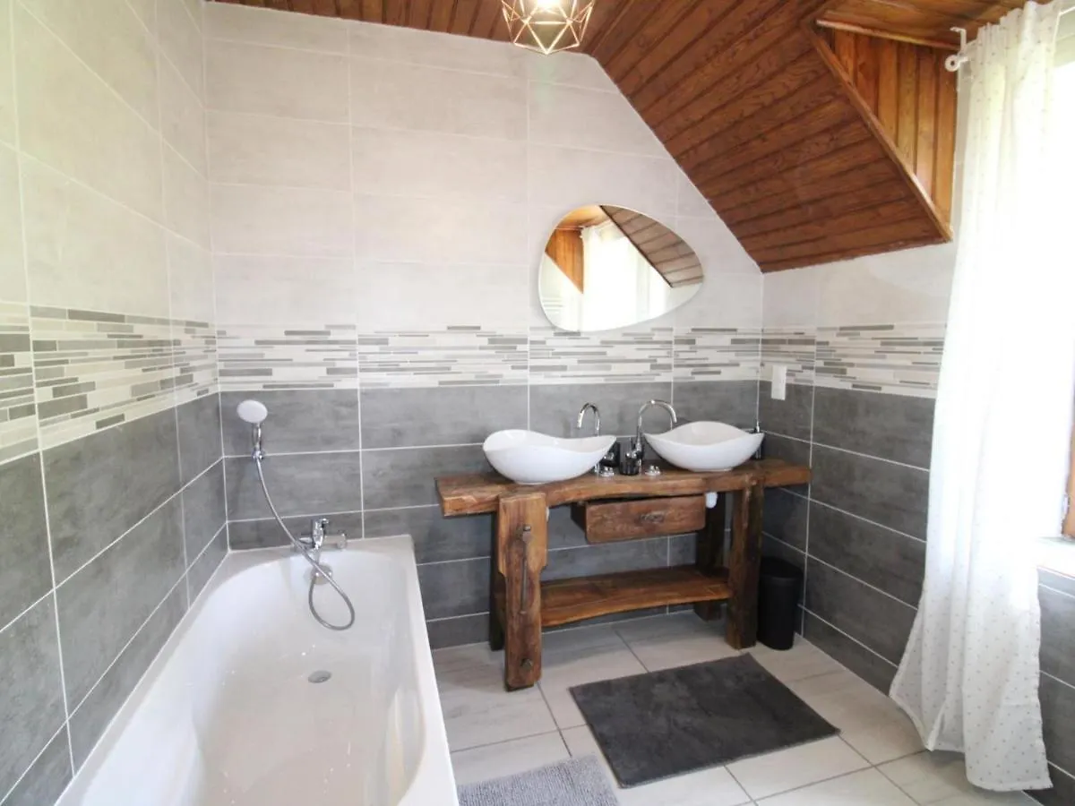 Maison Renovee Au Coeur Du Cantal, Animaux Acceptes - Fr-1-742-469 Chanterelle